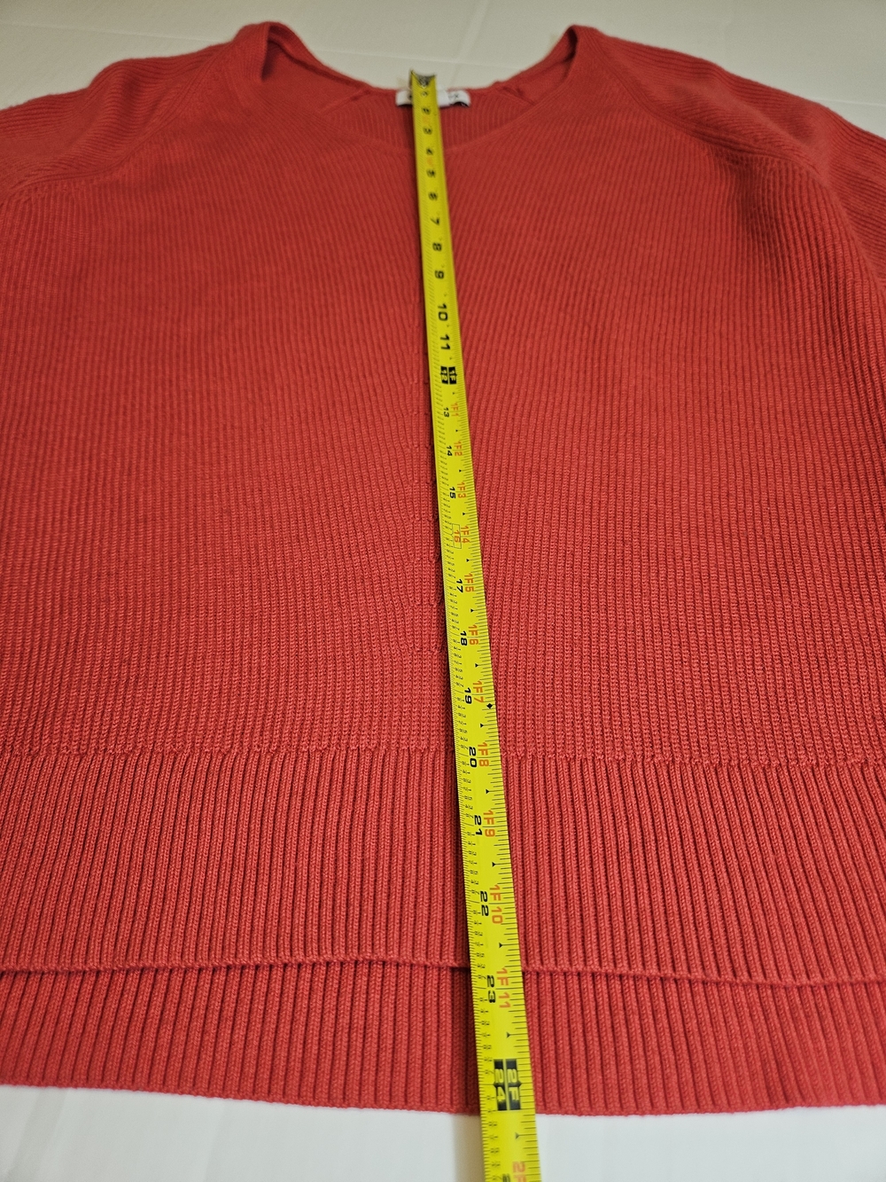 Athleta Hanover Refined V-Neck Sweater Coral Women's Large - Picture 5 of 8